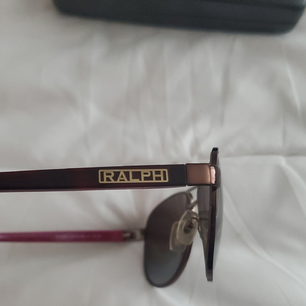 Ralph Lauren Men's Sunglasses - Gold Frame with Black Lenses - Picture 6 of 7